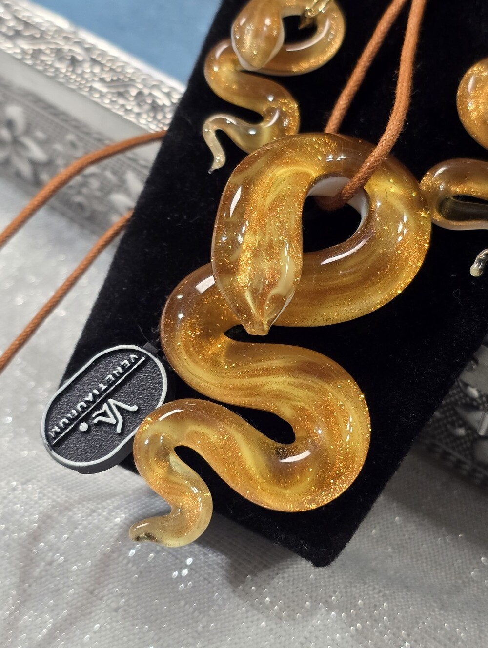 Venetiaurum Murano Glass Golden Glittering Snake Pendant Necklace & Earring Set - Picture 2 of 12